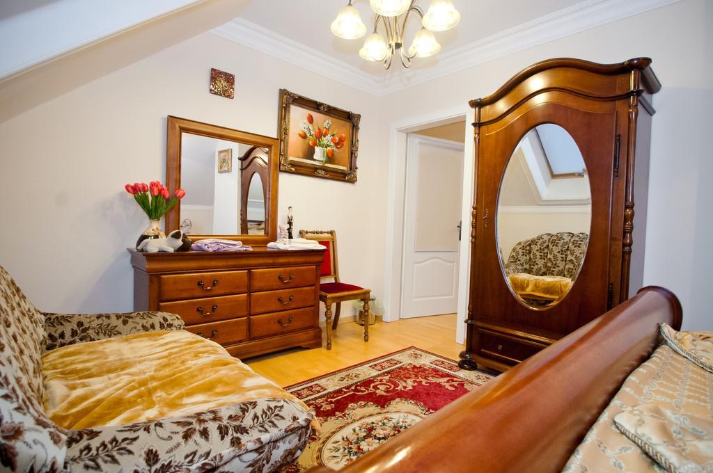 Villa Dom Tulipan à Krynica-Zdrój Extérieur photo